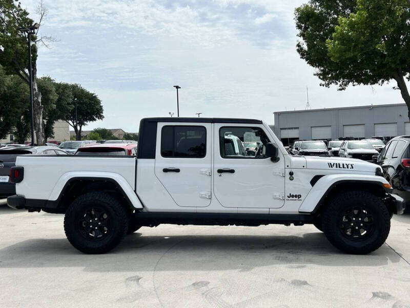 2021 Jeep Gladiator Willys