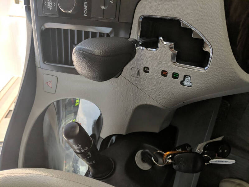 2014 Toyota Sienna L 7-Passenger