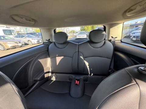 2012 MINI Cooper Hardtop