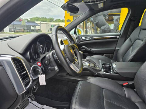 2018 Porsche Cayenne S E-Hybrid Platinum Edition