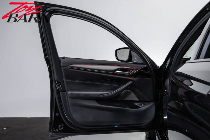 2022 BMW M5