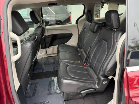 2018 Chrysler Pacifica Touring L Plus