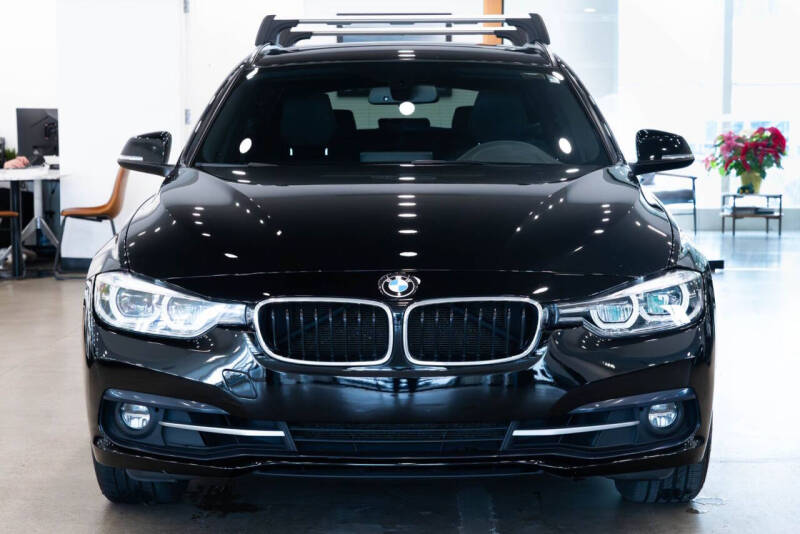 2018 BMW 3 Series 330i xDrive