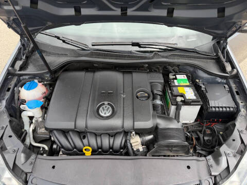 2014 Volkswagen Golf 2.5L PZEV