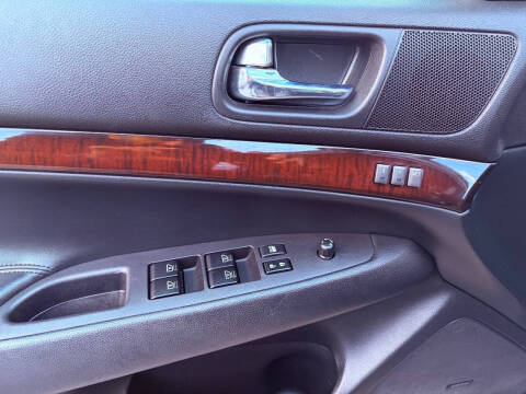 2010 Infiniti G37 Sedan x Anniversary Edition