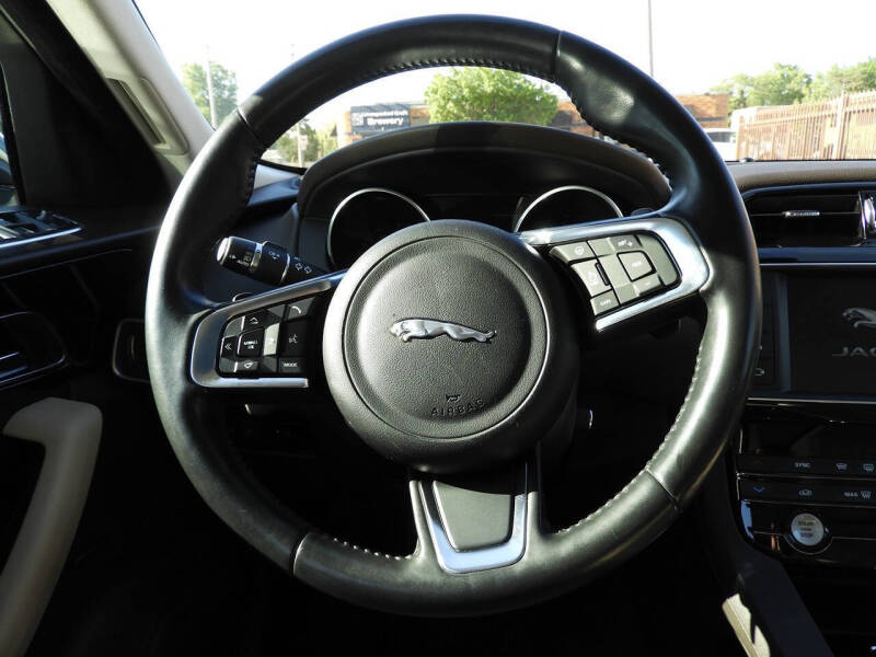 2018 Jaguar F-PACE 25t Prestige