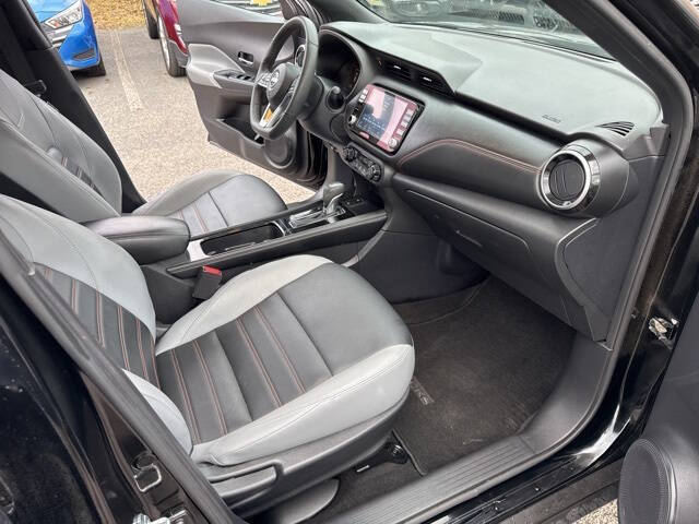 2024 Nissan Kicks SR