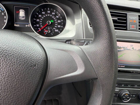 2016 Volkswagen e-Golf SE