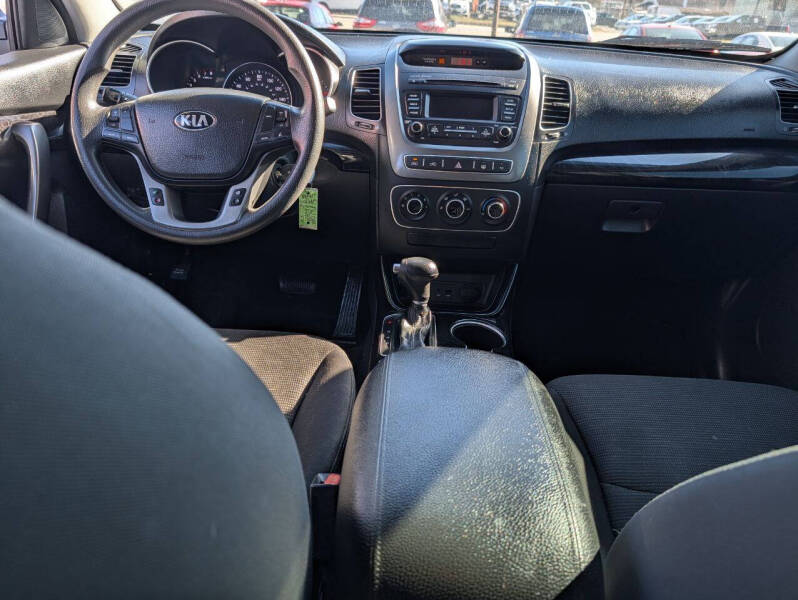 2015 Kia Sorento LX