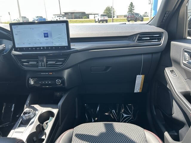 2025 Ford Escape Hybrid ST-Line Select