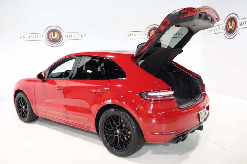 2021 Porsche Macan GTS