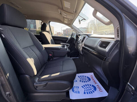 2018 Nissan Titan SV