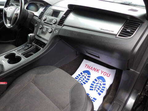 2018 Ford Taurus SEL