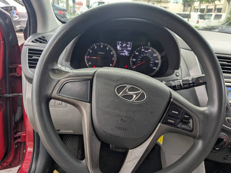 2017 Hyundai Accent SE