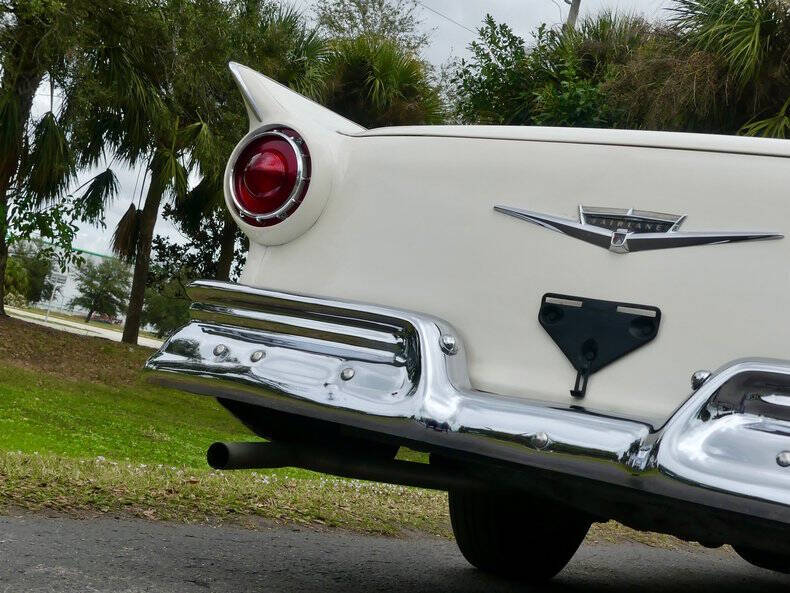 1957 Ford Fairlane