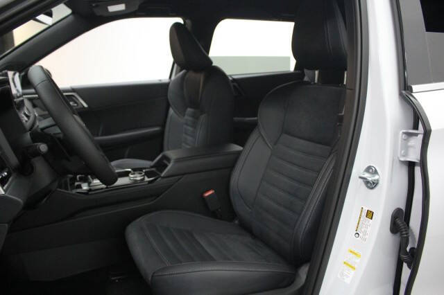 2026 Mitsubishi Outlander LE