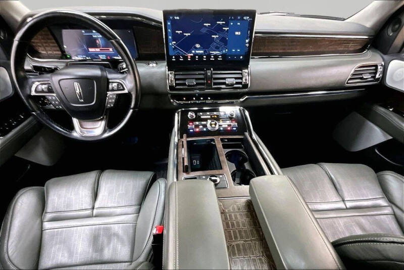 2023 Lincoln Navigator L Black Label