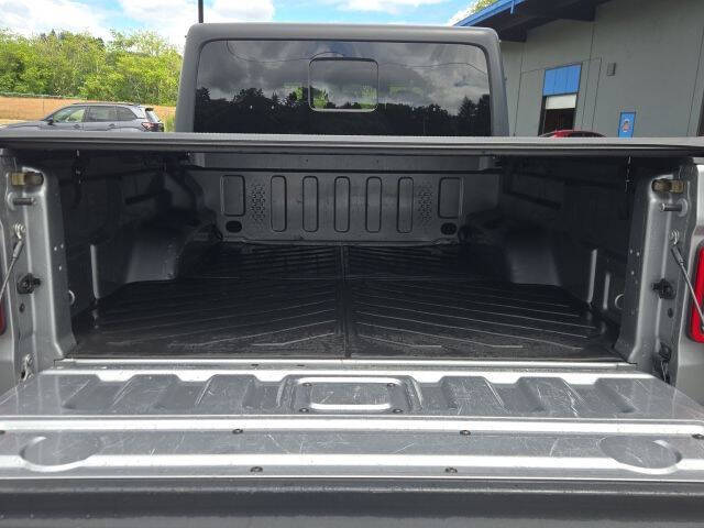 2020 Jeep Gladiator Sport