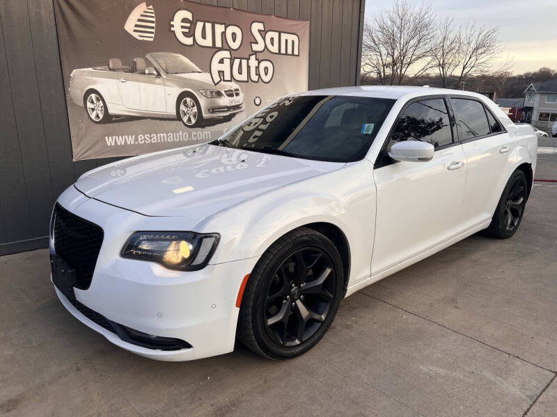 2021 Chrysler 300 S's photo