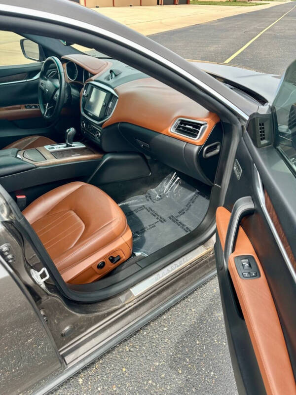 2016 Maserati Ghibli