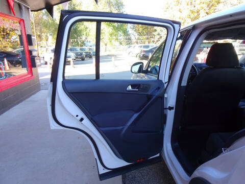 2013 Volkswagen Tiguan S 4Motion