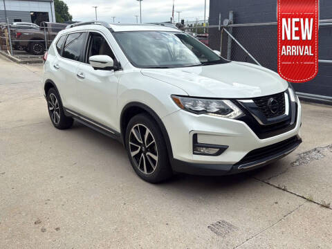 2020 Nissan Rogue for sale at Auto Center of Columbus in Columbus OH