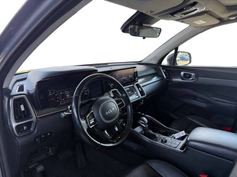 2022 Kia Sorento S