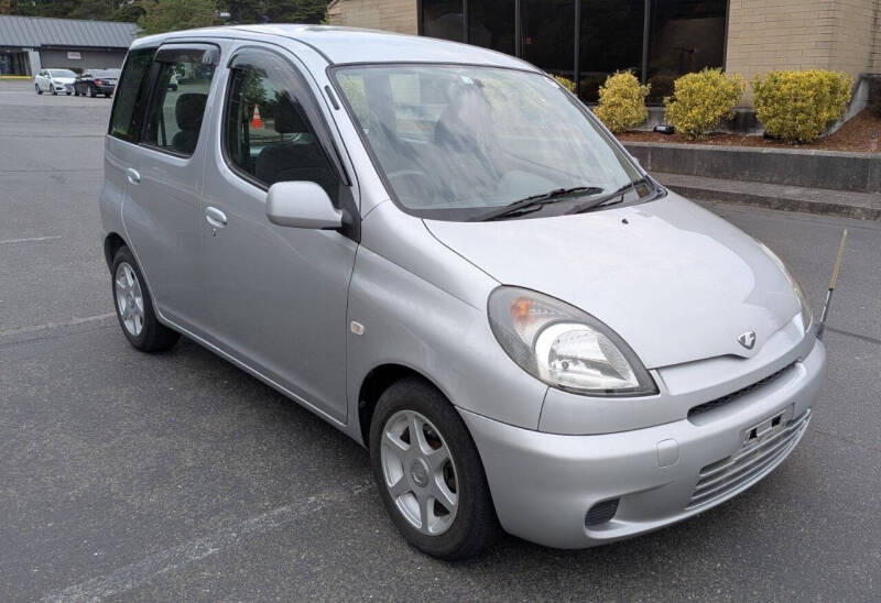 2000 Toyota Funcargo Yaris