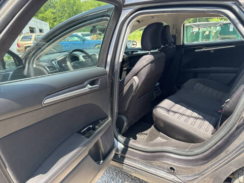 2016 Ford Fusion SE