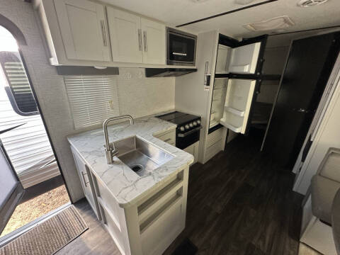 2021 FOR RENT!!! Keystone Bullet M-2430BH