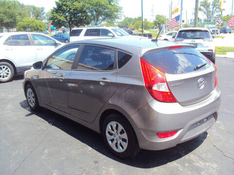 2017 Hyundai Accent SE