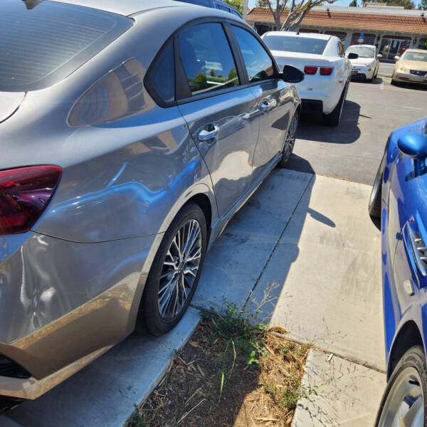 2022 Kia Forte GT Line