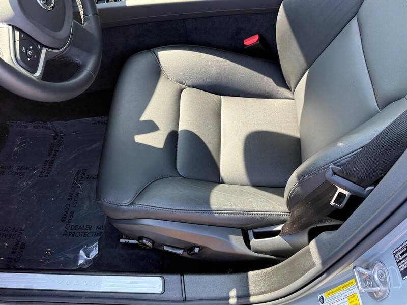 2025 Volvo S60 B5 Core