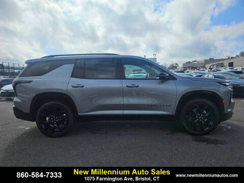 2025 Chevrolet Traverse RS