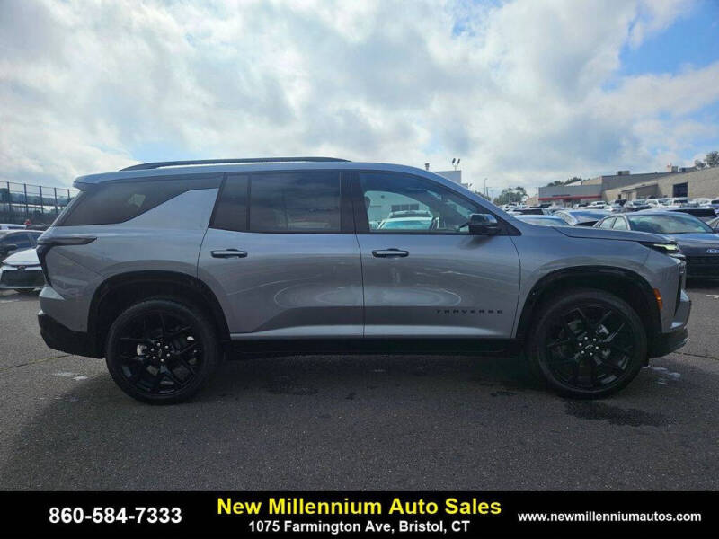 2025 Chevrolet Traverse RS