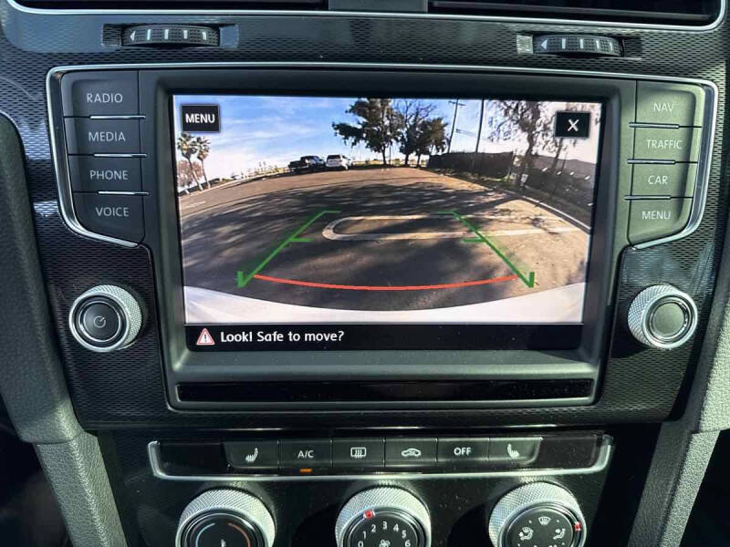 2017 Volkswagen Golf GTI S