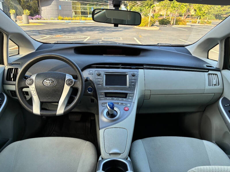 2013 Toyota Prius Three