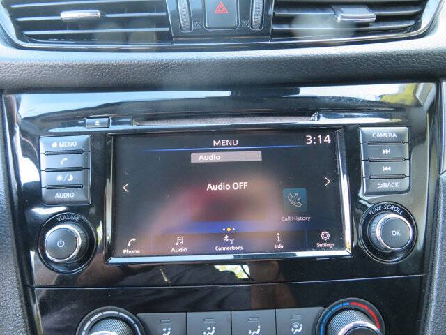 2022 Nissan Rogue Sport S