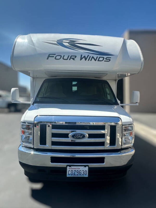 2022 Thor Motor Coach FOUR WINDS 22B