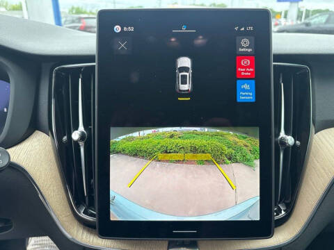 2026 Volvo XC60 B5 Core