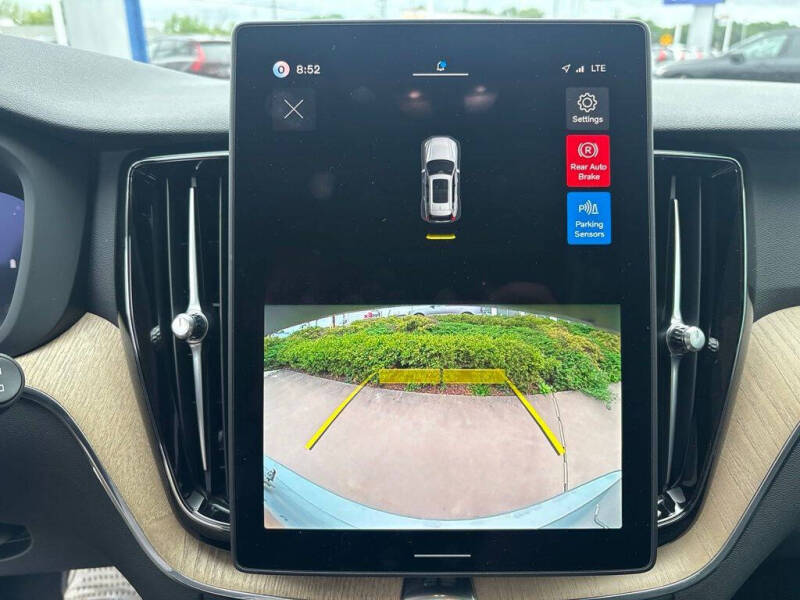 2026 Volvo XC60 B5 Core