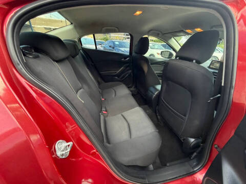 2016 Mazda MAZDA3 i Sport
