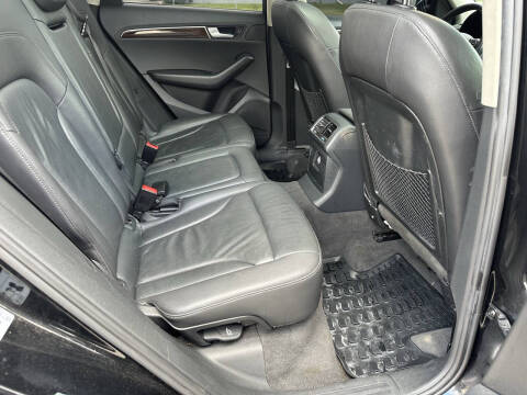 2011 Audi Q5 3.2 quattro Premium Plus