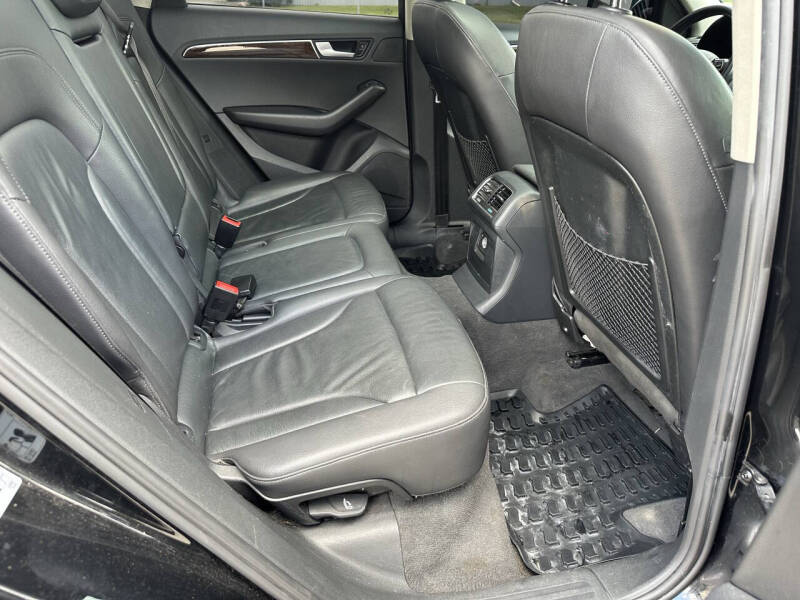 2011 Audi Q5 3.2 quattro Premium Plus