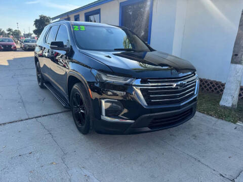 2023 Chevrolet Traverse LT Cloth