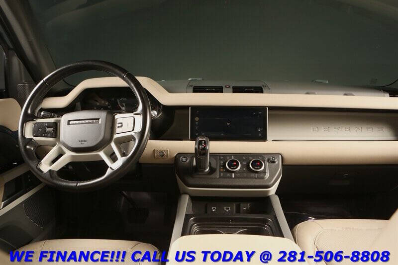 2022 Land Rover Defender 110 SE