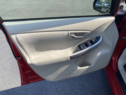 2014 Toyota Prius Two