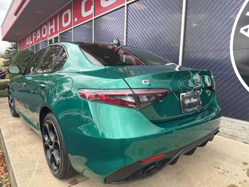 2025 Alfa Romeo Giulia Intensa