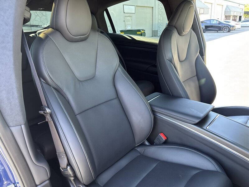 2022 Tesla Model X Plaid