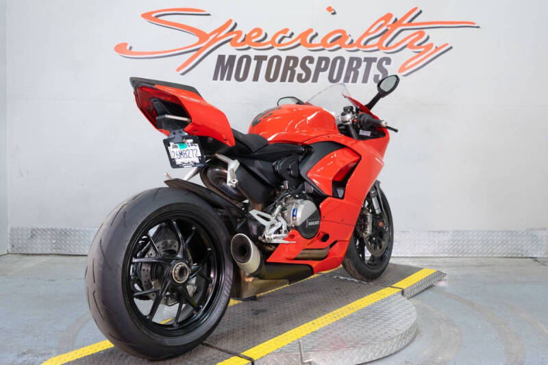 2023 Ducati Panigale V2
